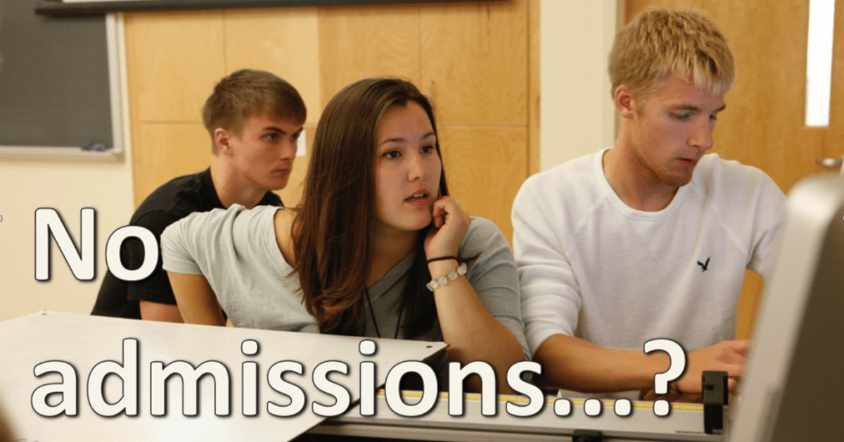 UNE classes with no admissions